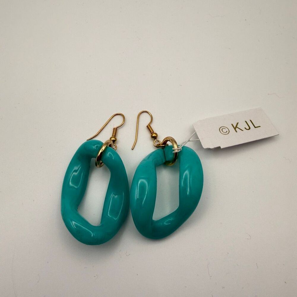Kenneth Jay Lane turquoise Resin Intertwined Drop Earrings Gold Tone Hooks New - Picture 4 of 5